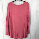 1X V-neck l/s top