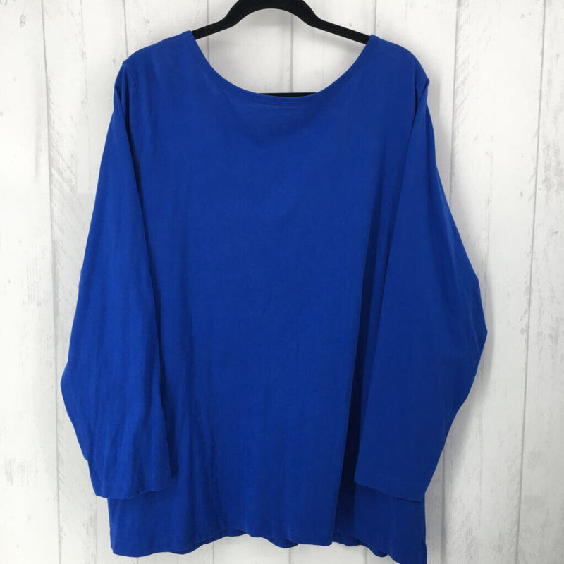 2X V-neck l/s top