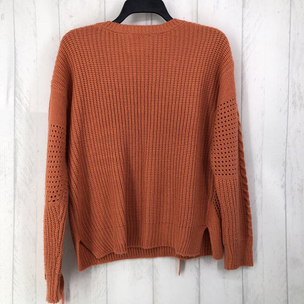 M lace up knit sweater