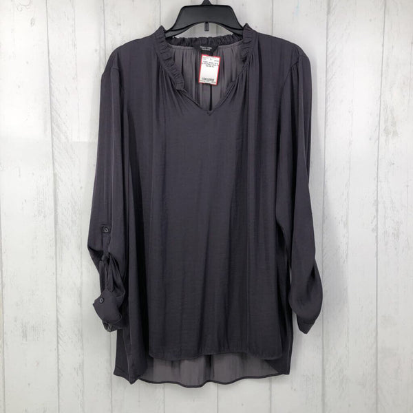 XL Ruffled v-neck l/s top