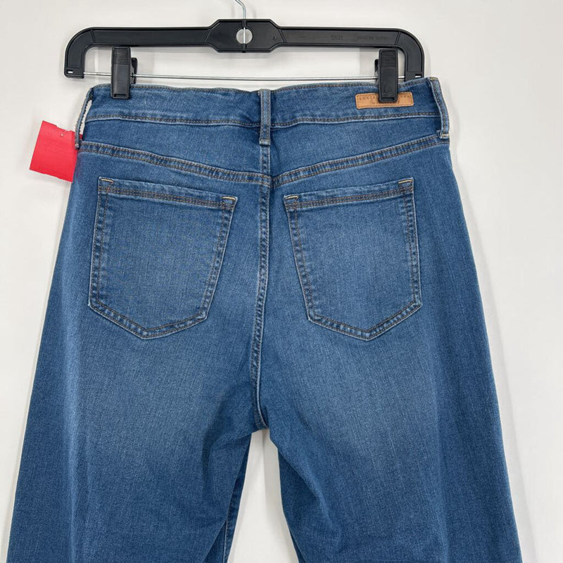 4 Slim straight jeans