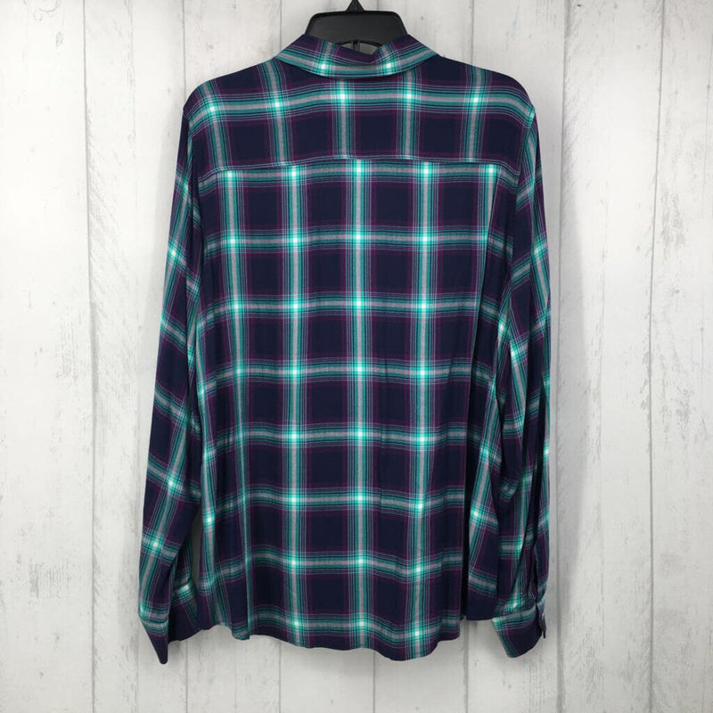 16 Plaid button down l/s top