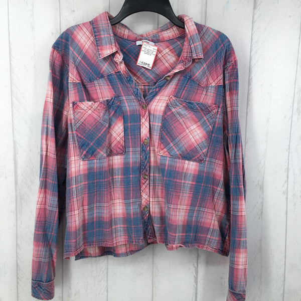 XL Plaid crop button down l/s top