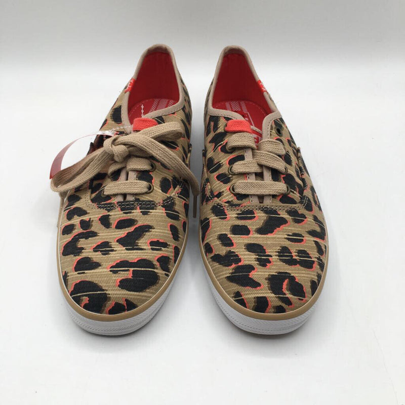 6.5 Animal print lace up sneaker