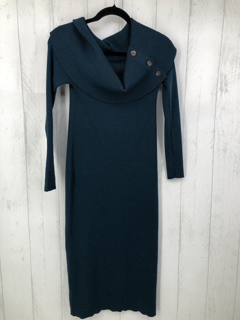 S Cowl neck sweater dress