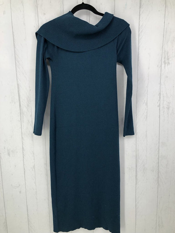 S Cowl neck sweater dress