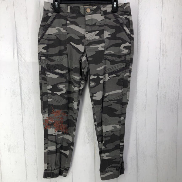 10 Camo print embroidered pants