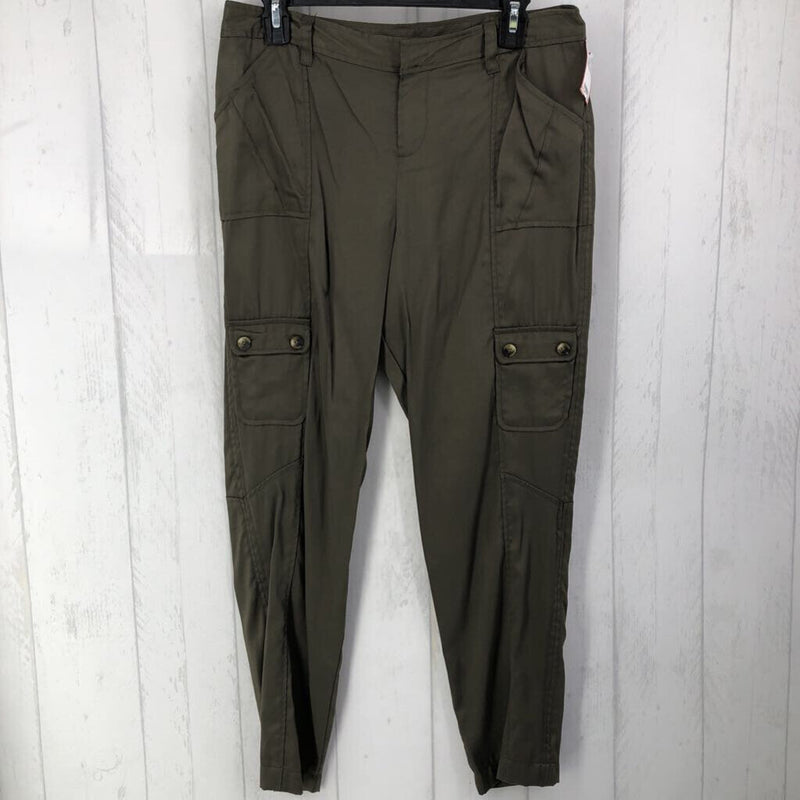 6 Silky cargo pants