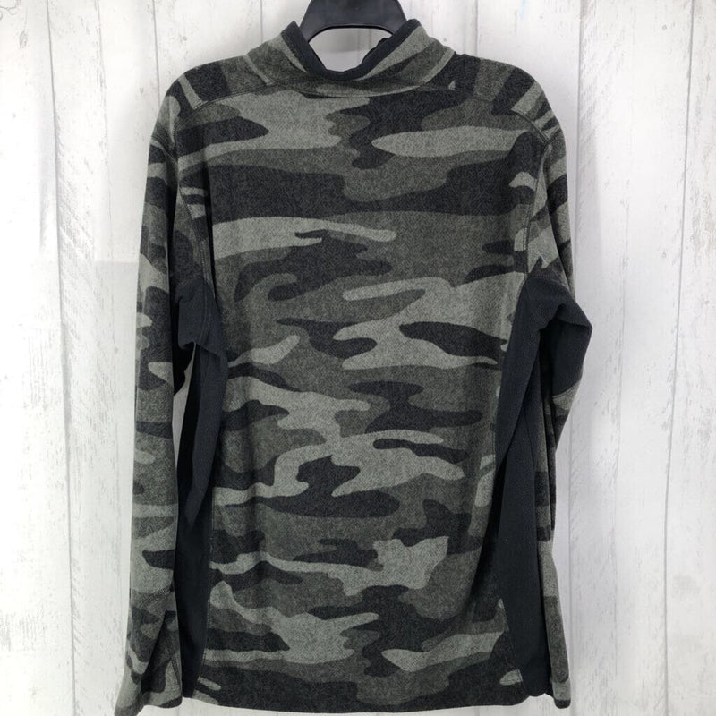 M Camo print pullover