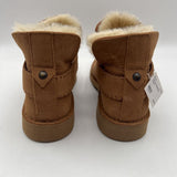 UGG 6.5 Shearling bootie