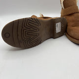 UGG 6.5 Shearling bootie