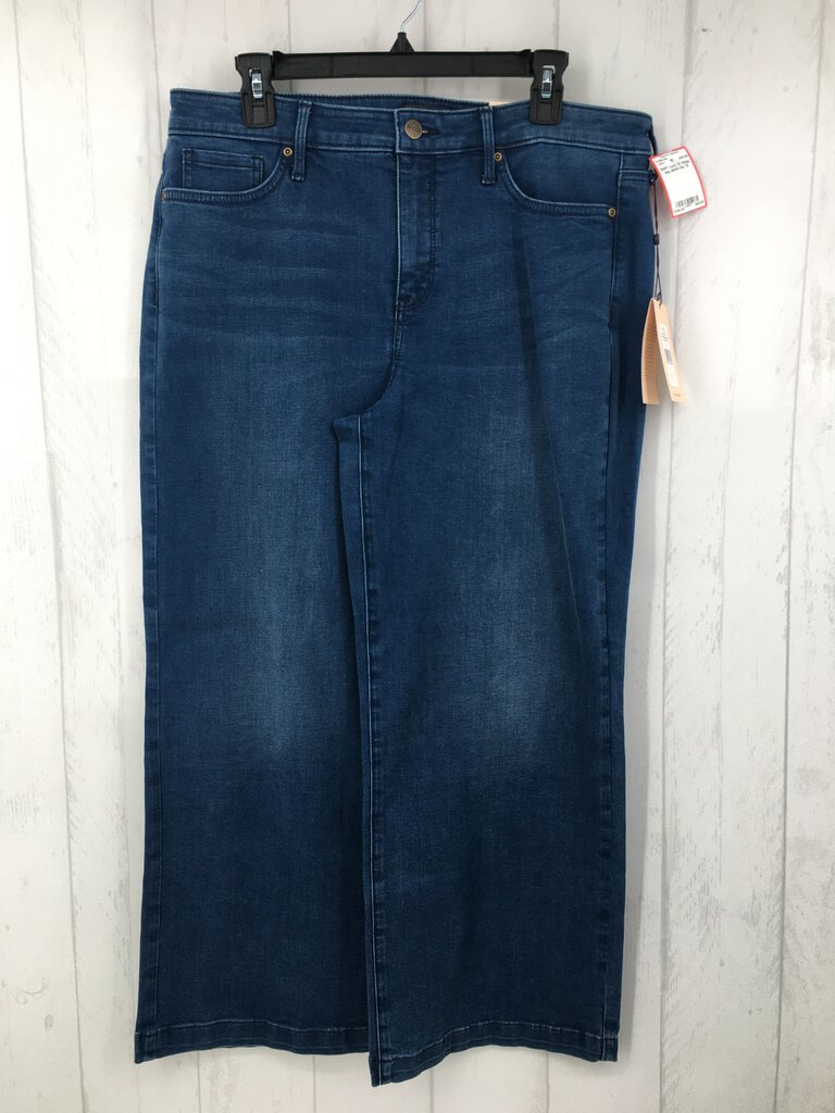 12 Wide leg jeans