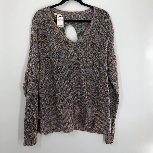 1X Open back v-neck sweater