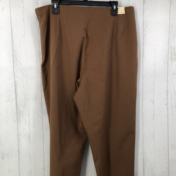 18 Slim fit pants