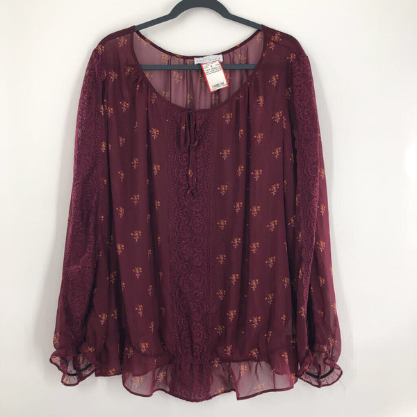 2X Lace accent flo print l/s top