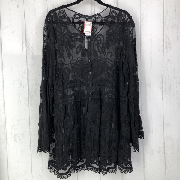 R60 18/20 Lace l/s peplum top