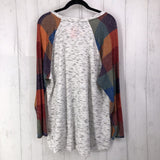 1X Mixed media l/s top