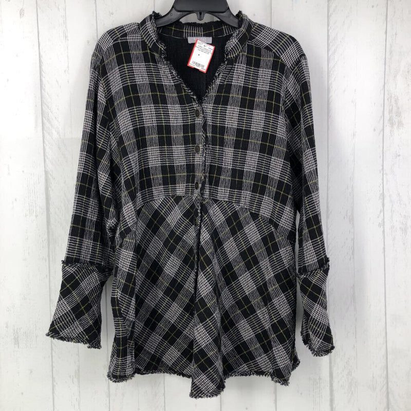 M Plaid button down l/s top