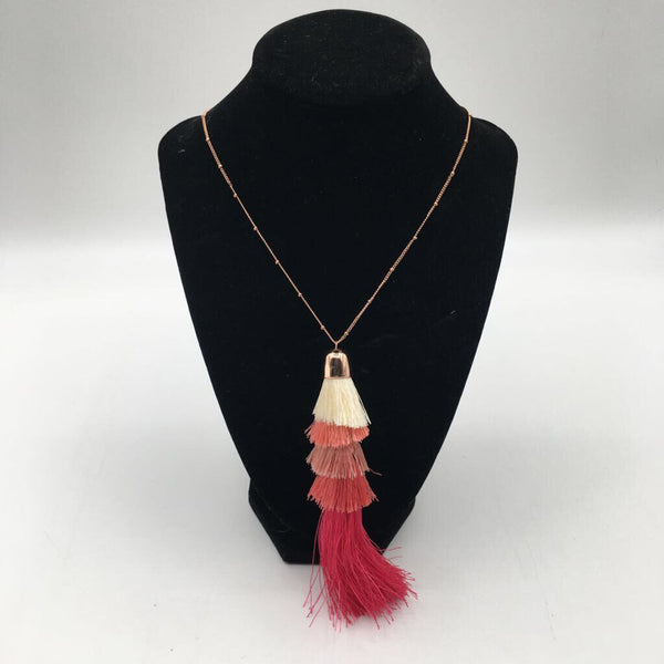 18" Pink tassel necklace & earring set