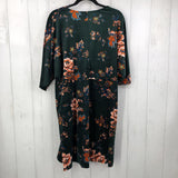 1X Velvet flo print knotted front dolman slv top