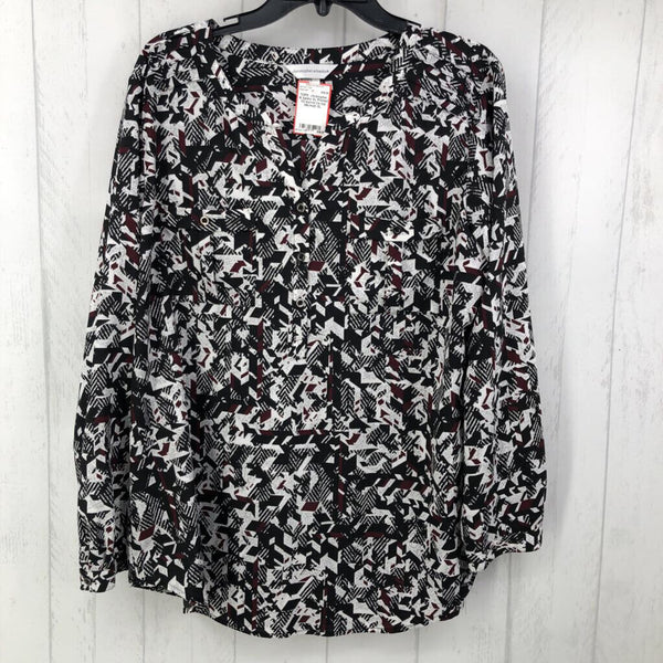 XL Printed 1/2 burron l/s top