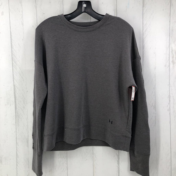 M Crewneck sweatshirt