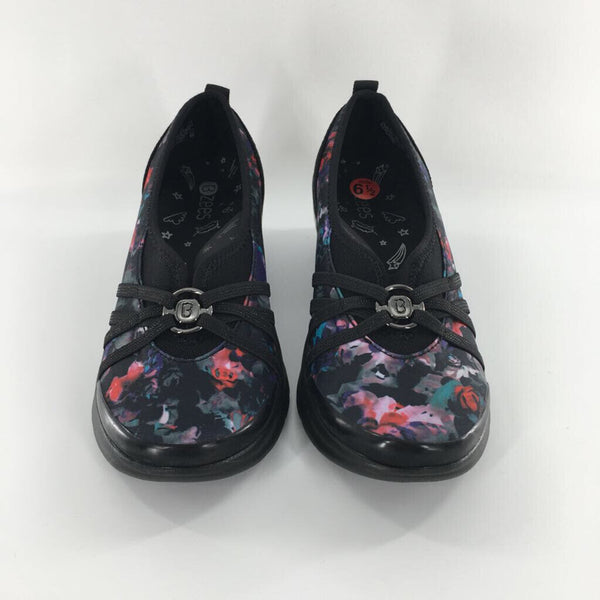 6.5 flower print slip on wedges