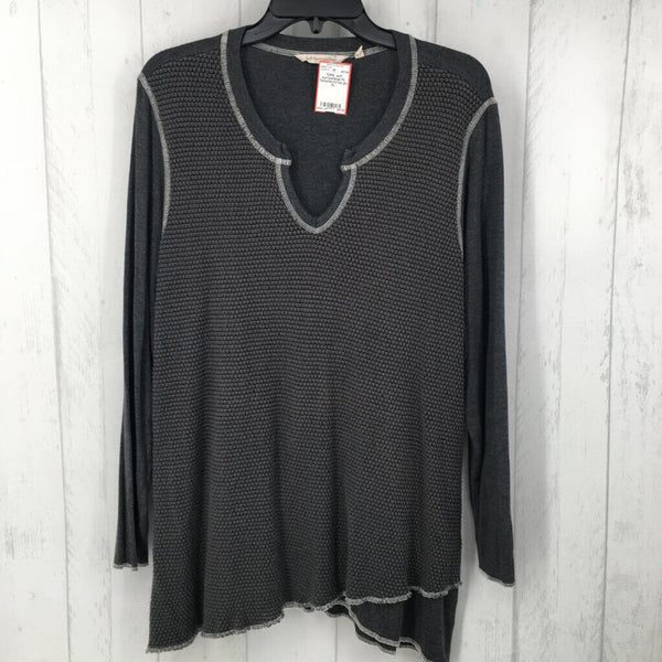 XL Textured l/s top