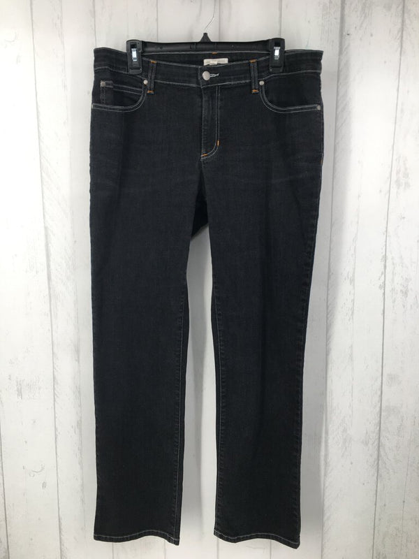 14 Mid rise jeans