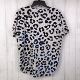 XL Animal print s/s top