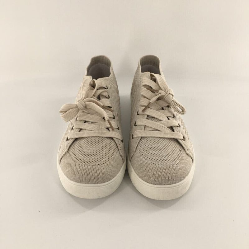 8 Knit lace up sneaker