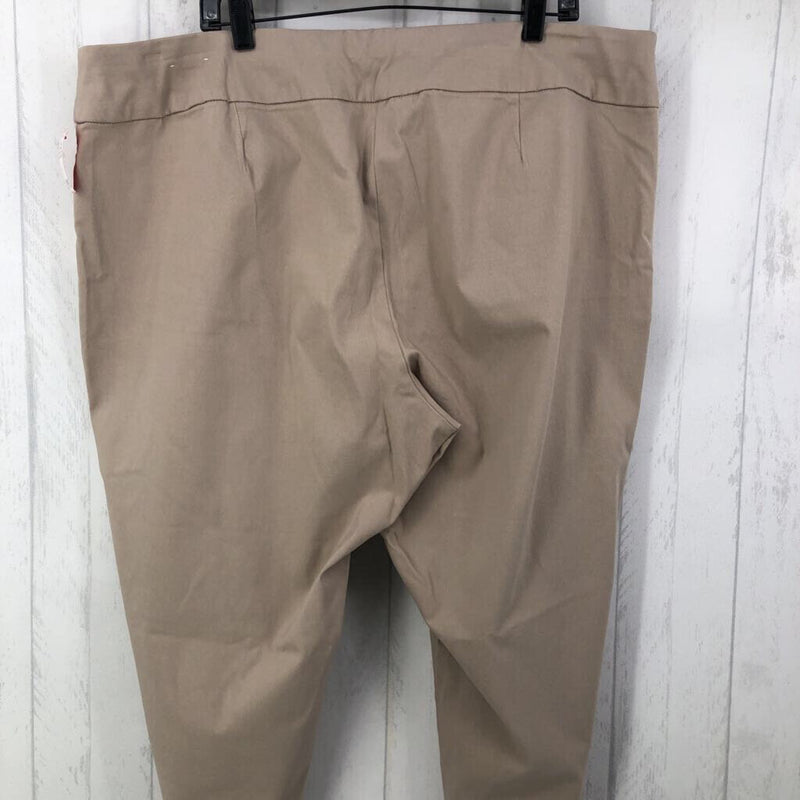 24 Pull on crop pant