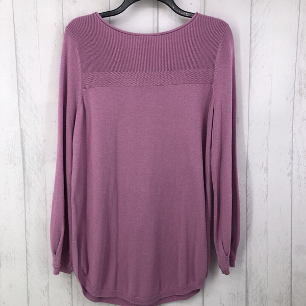 XS Round hem sweater