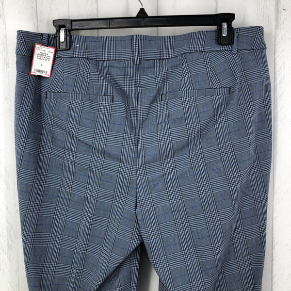 18 Plaid trousers