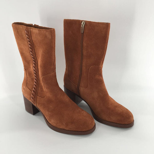 8 suede heel side zip boots