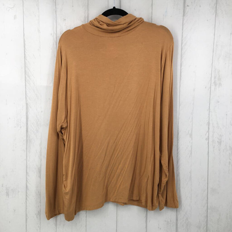 2x l/s t-neck top