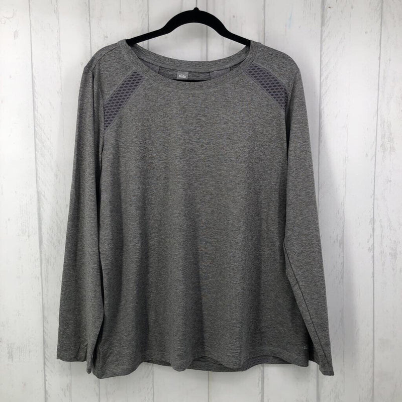 1x l/s crew neck top