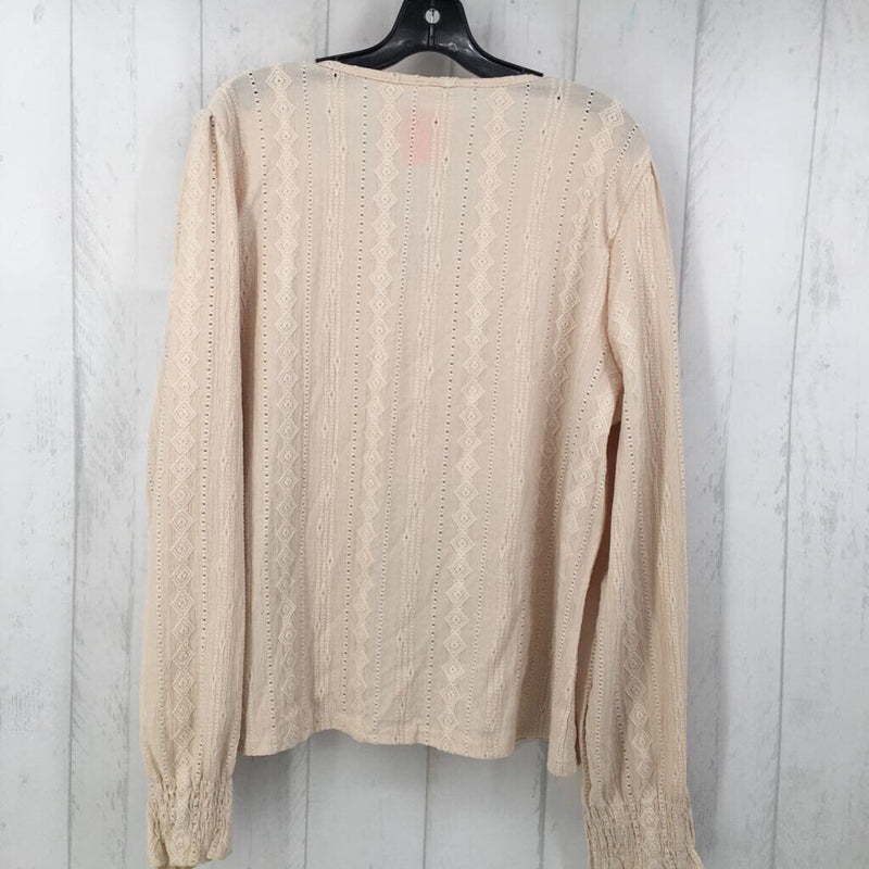 XL Embroidered l/s top