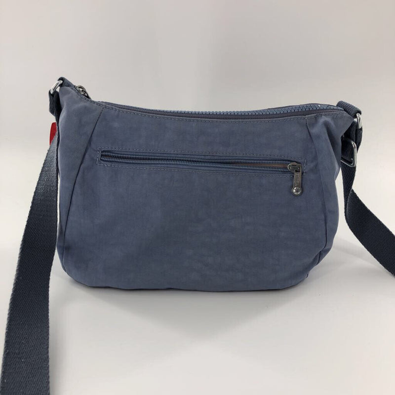 zip around pocket crossbody