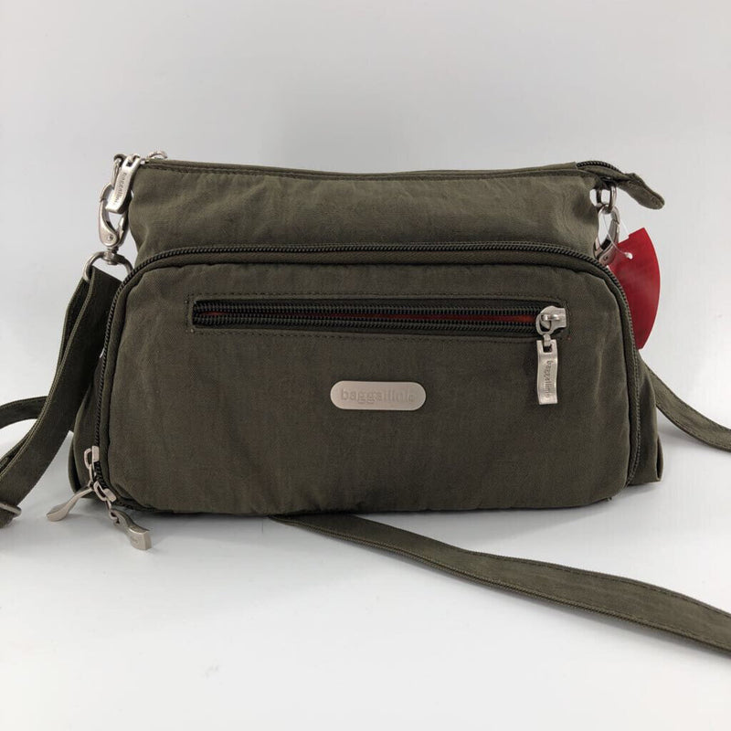 zip around pocket crossbody