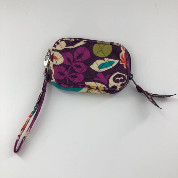 leaf print quilted wristlet