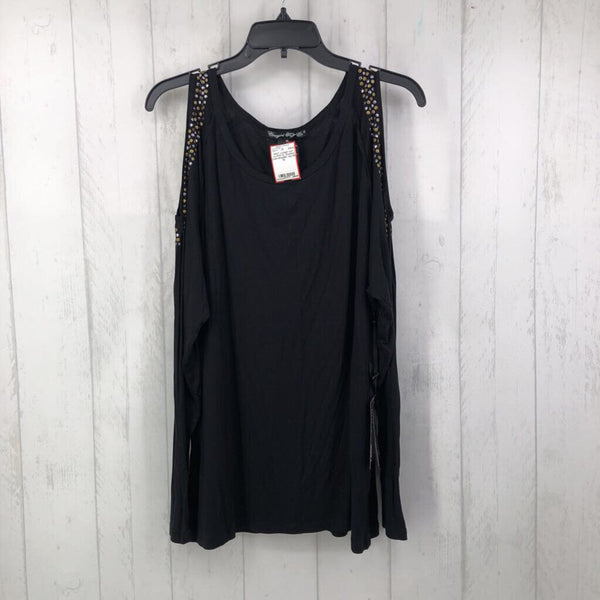 R35 XL studded cold shoulder top