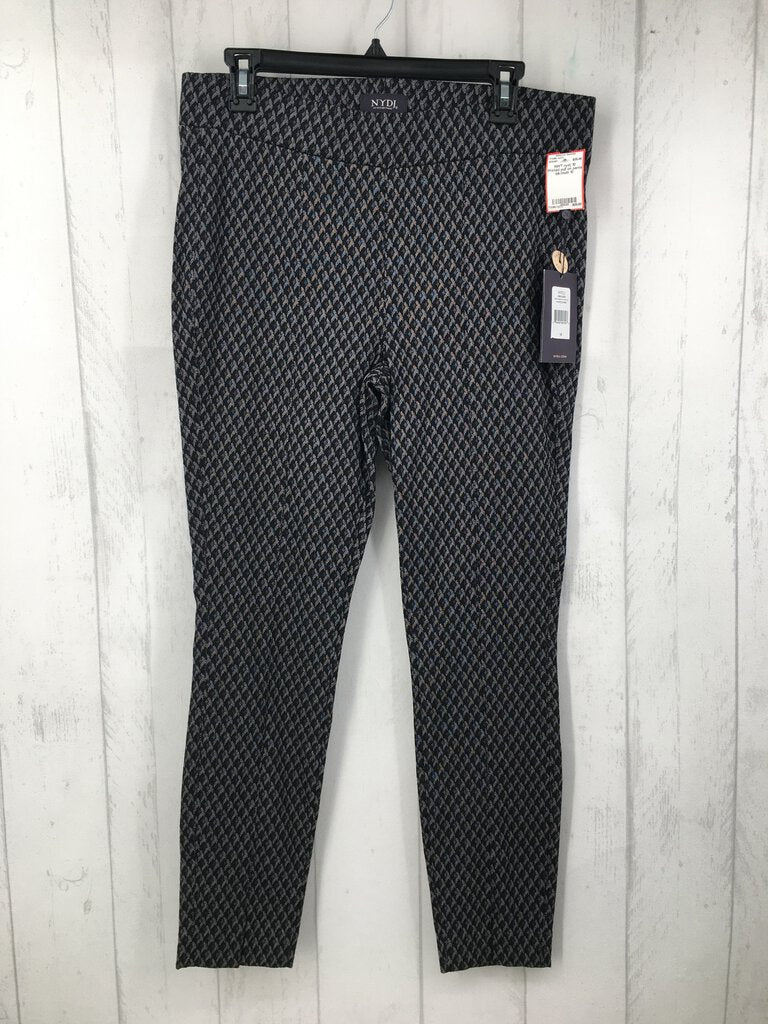 10 Printed pull on pants