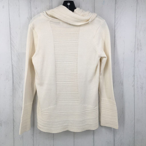 R59 M Cowl neck sweater