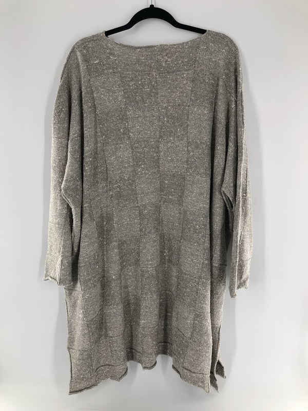 0/S Textured notch-neck sweater