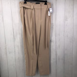 12 Belted hi-rise pants