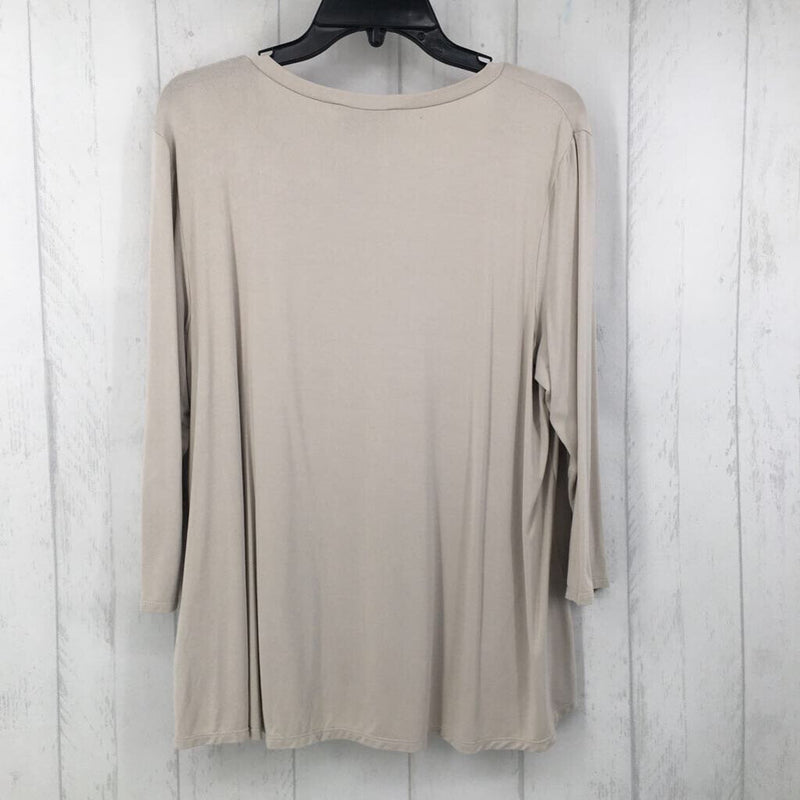 12 V-neck 3/4 slv top