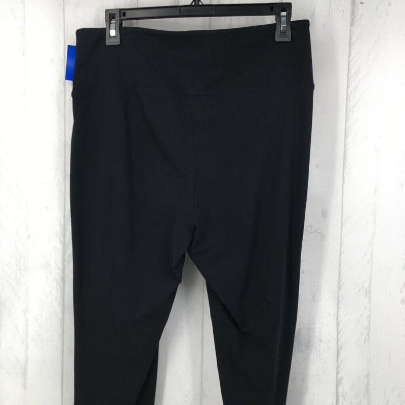 M Pull on pants