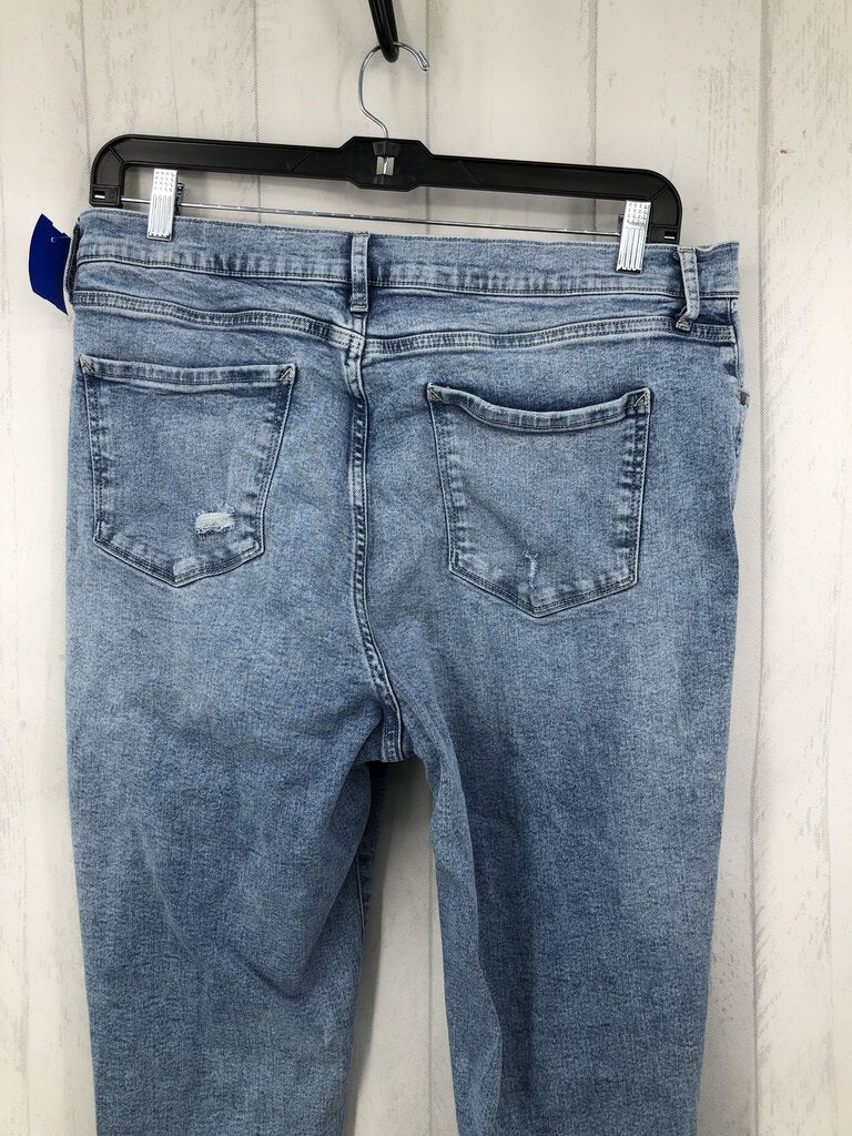 18 Hi-rise wide leg crop jeans