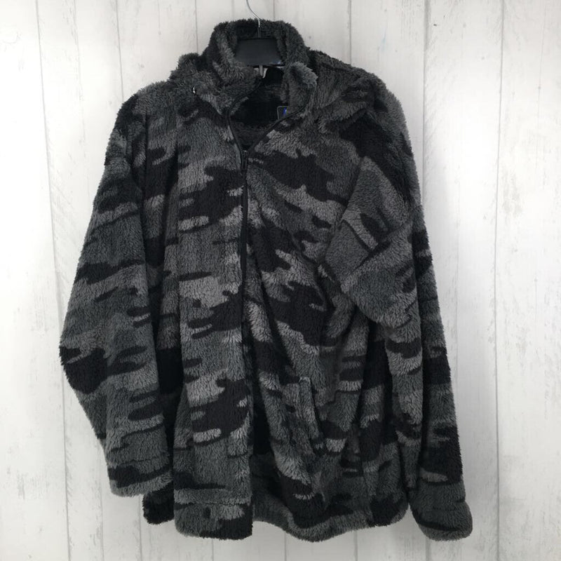 L Camo print hooded jacket